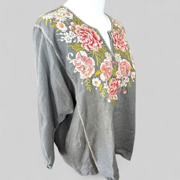 Johnny Was size Med the Cecille boxy Gray Embroidered 3/4 Sleeve Blouse linen - Picture 5 of 12
